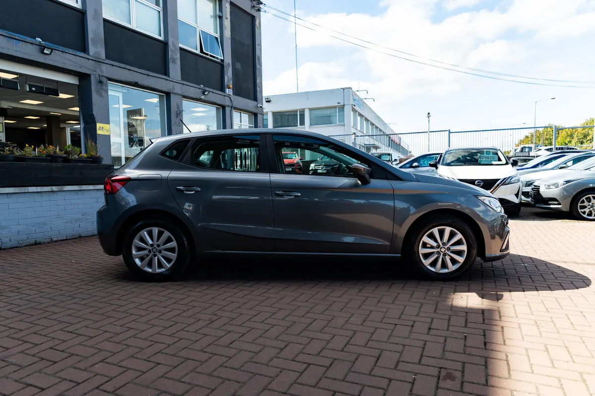 SEAT Ibiza 2018 - Image 2