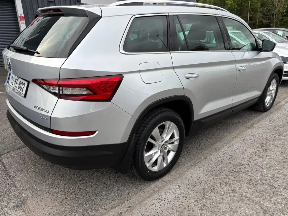 2018 Skoda Kodiaq 2.0 TDI 150HP 4X4 7 SEATER - Image 4