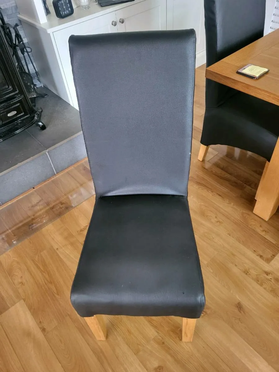 Dining room chairs - Image 1