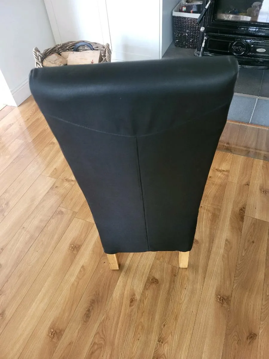 Dining room chairs - Image 3