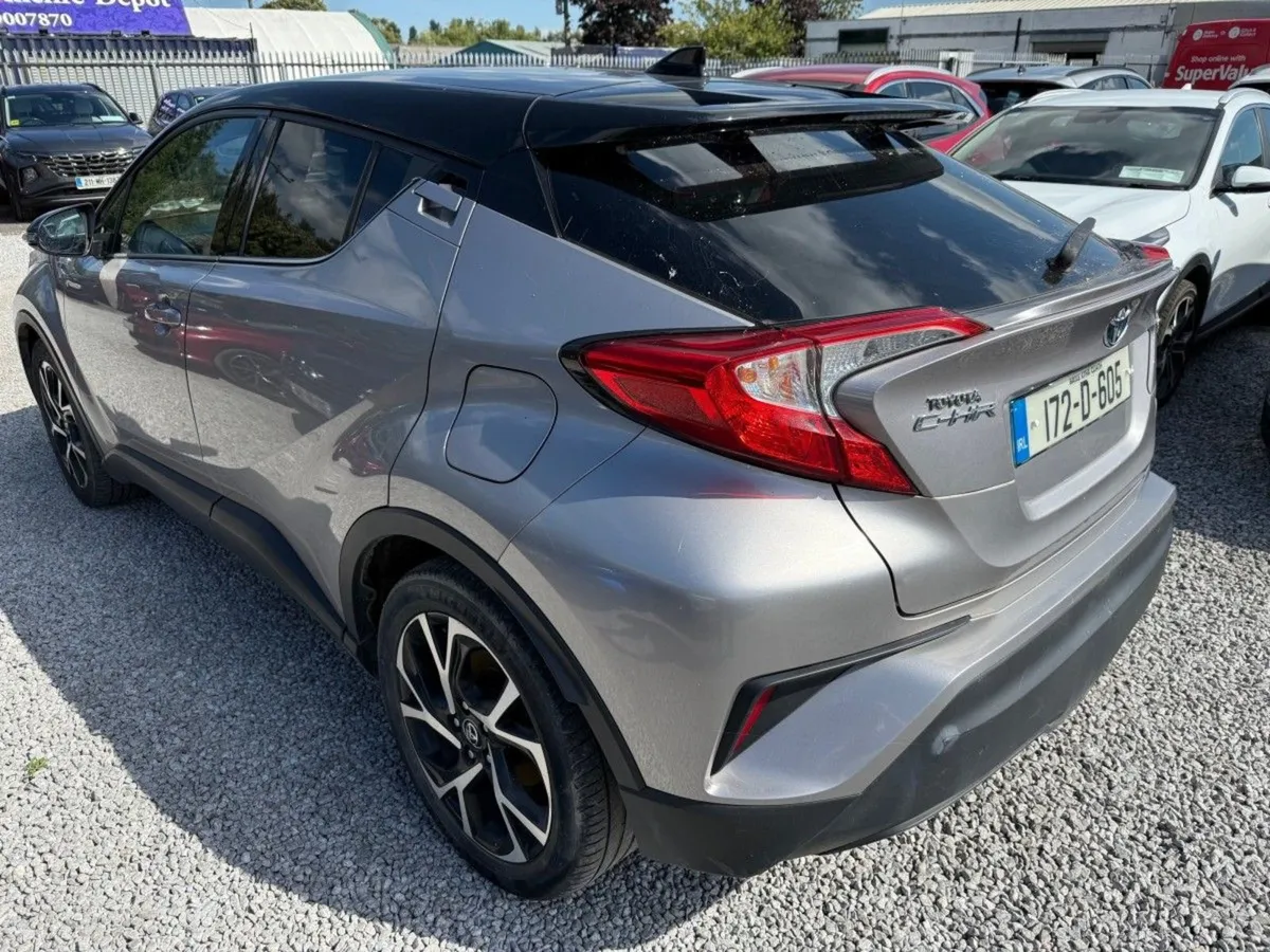 Toyota C-HR HEV Luna Sport  just IN - Image 4