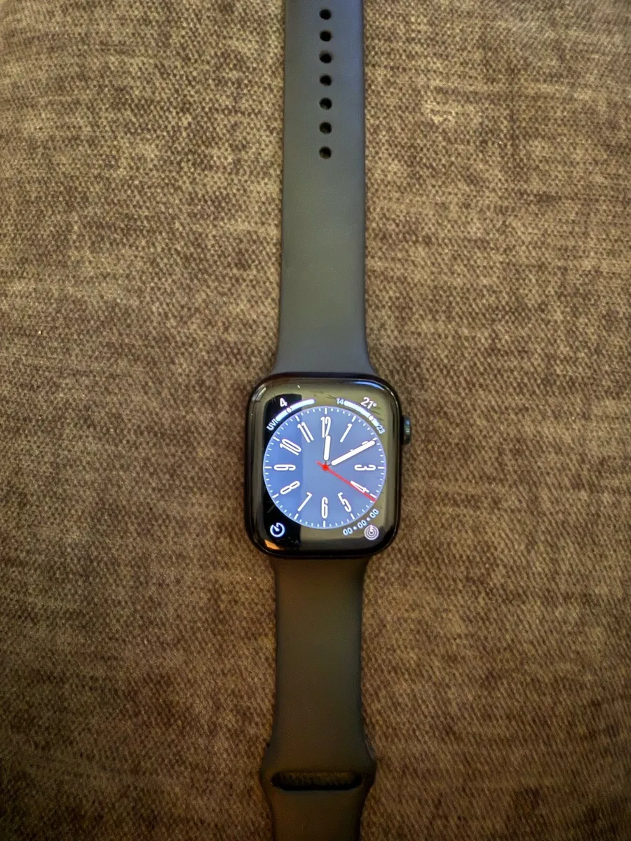 Apple Watch Series 8 GPS 45mm - Image 1