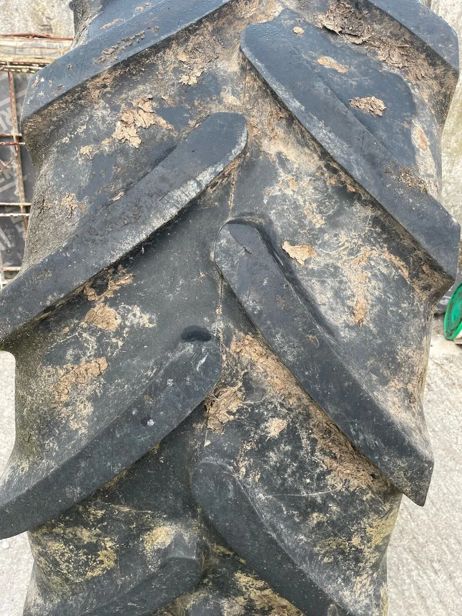Tractor tyre - Image 2