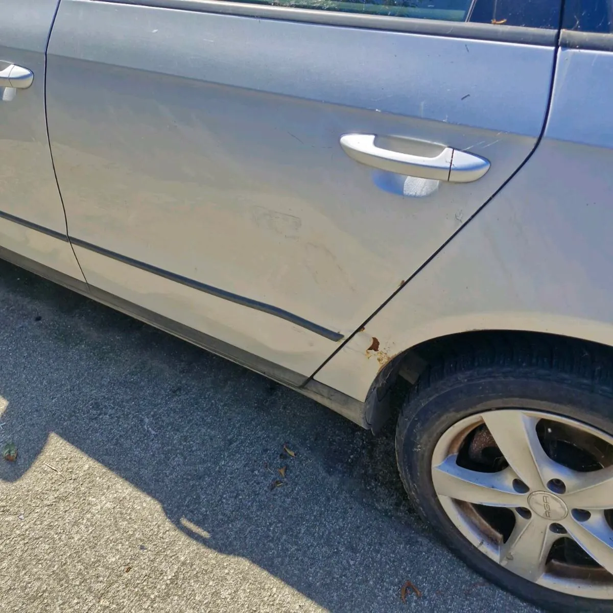 2009 vw passat - Image 3