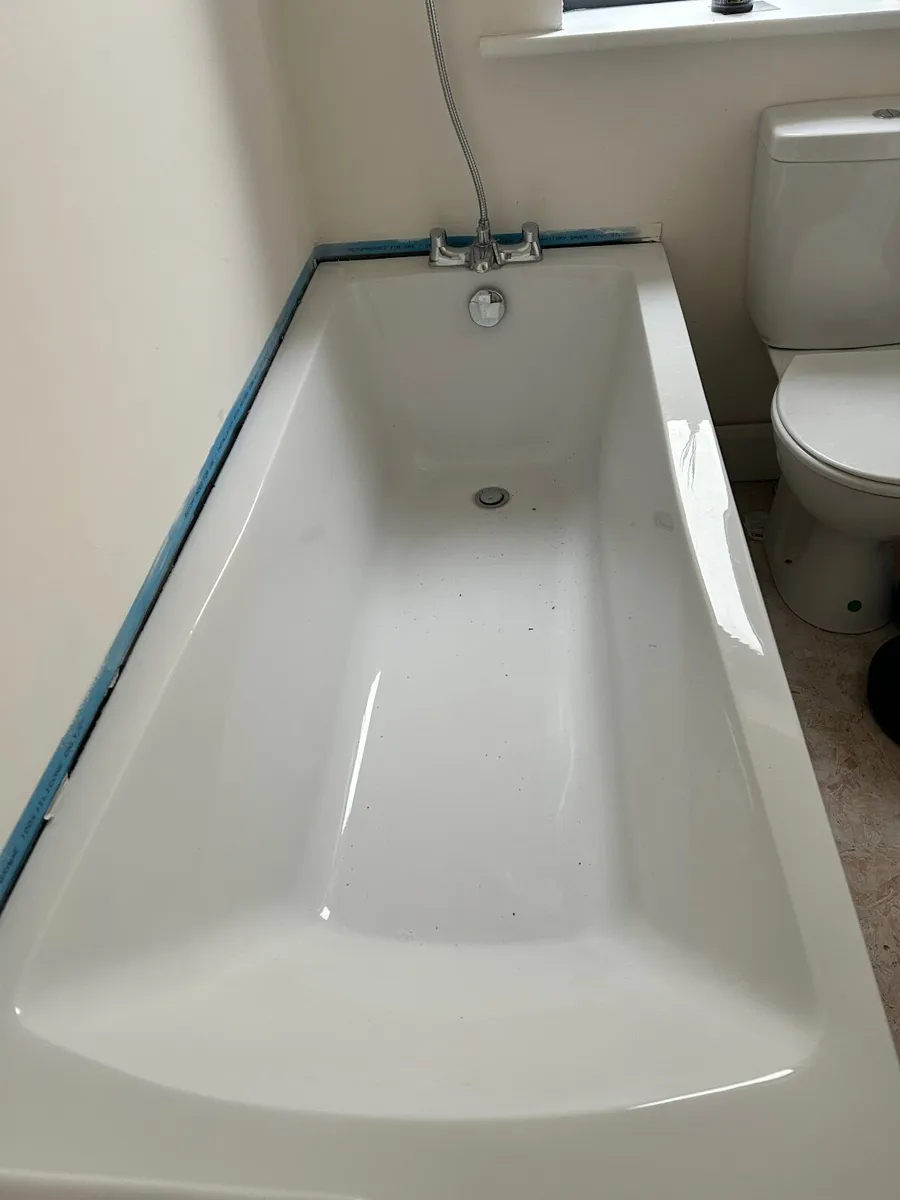 Must Go: Bath | Vanity Unit | Quadrant Shower Tray - Image 3