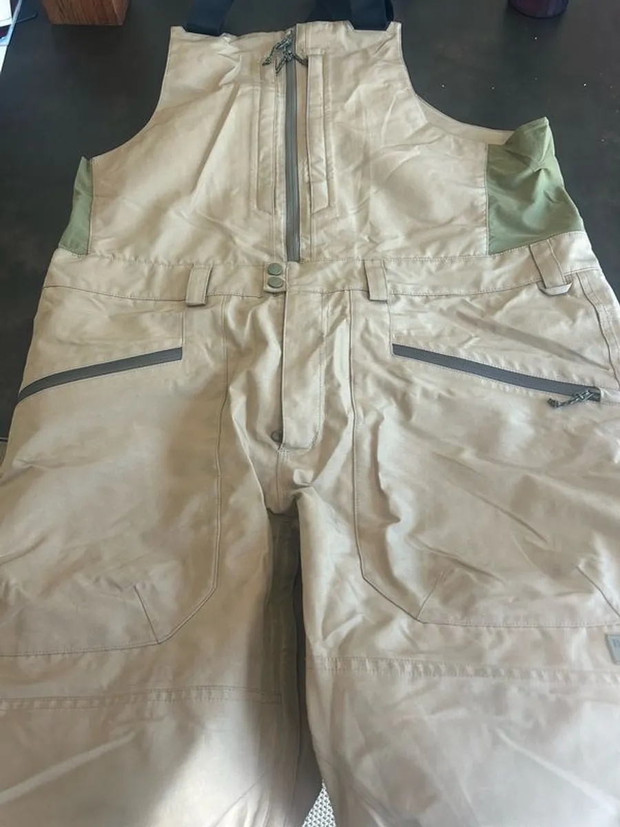 Burton GORE-TEX 2L Size Bib Pants Life Warranty - Image 3
