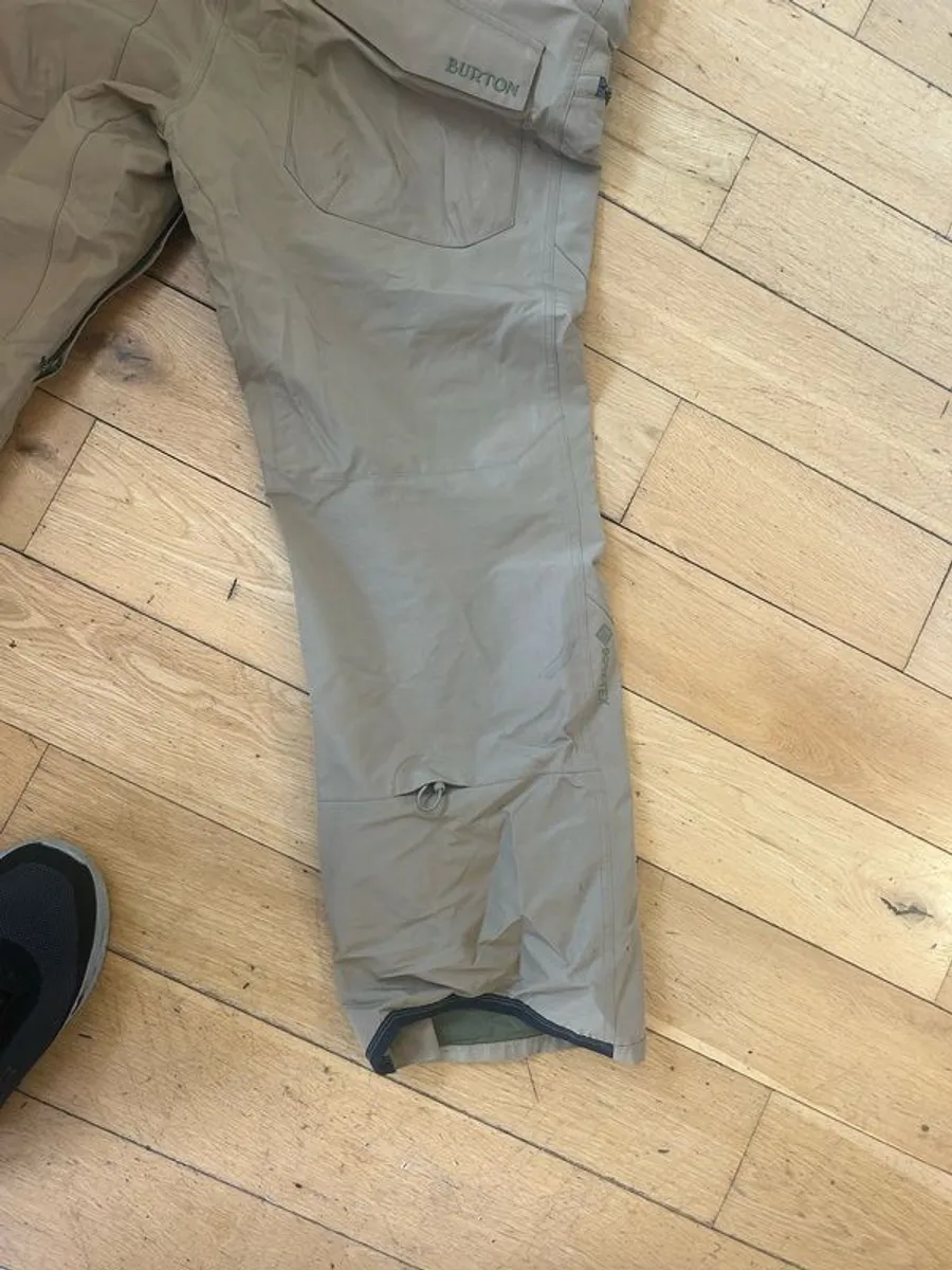 Burton GORE-TEX 2L Size Bib Pants Life Warranty - Image 4