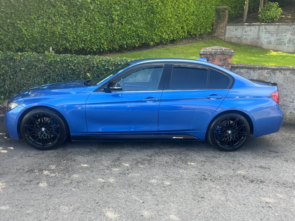 BMW 3-Series M Sport Auto 2018 - Image 2