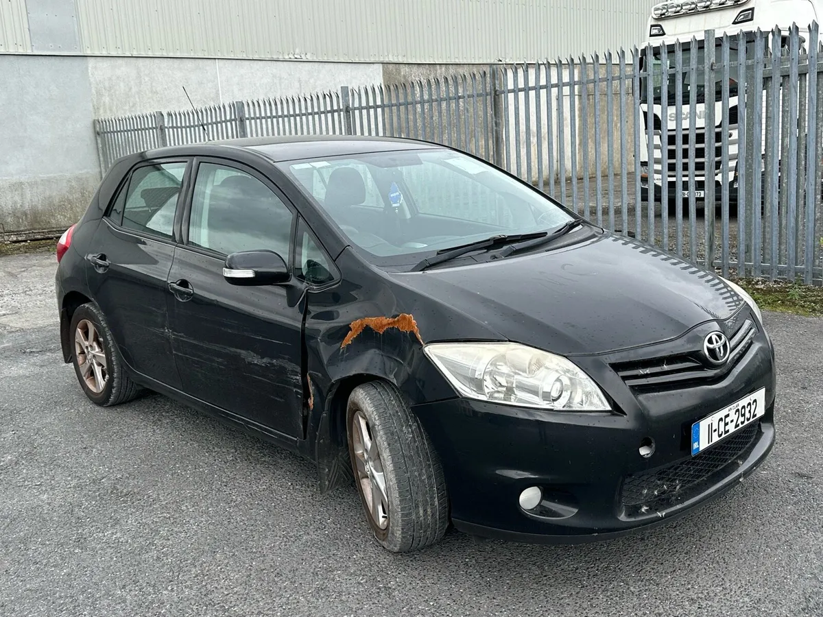 2011 Toyota Auris 1.4vvti DRIVE HOME - Image 1