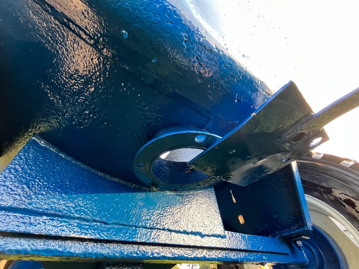 Portable Meal Bin - Image 4
