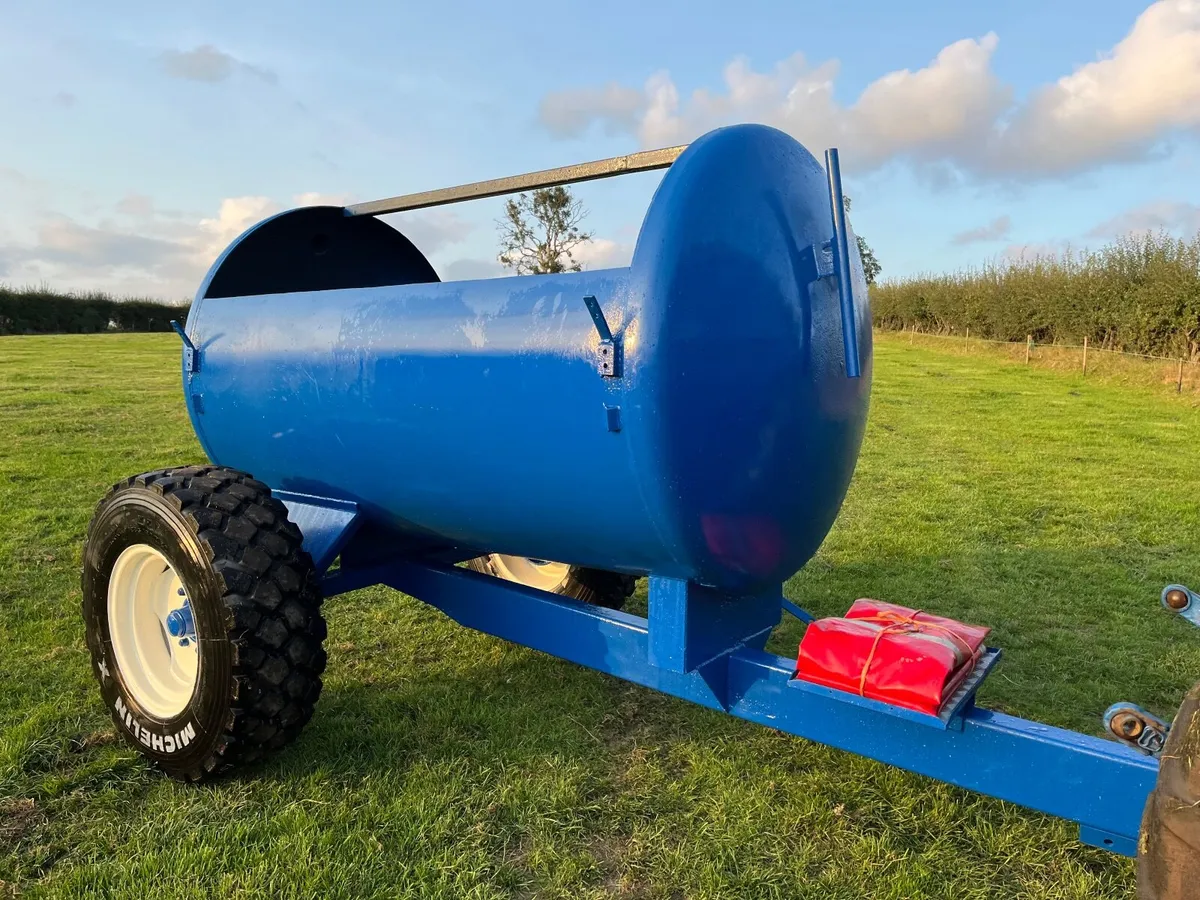 Portable Meal Bin - Image 1