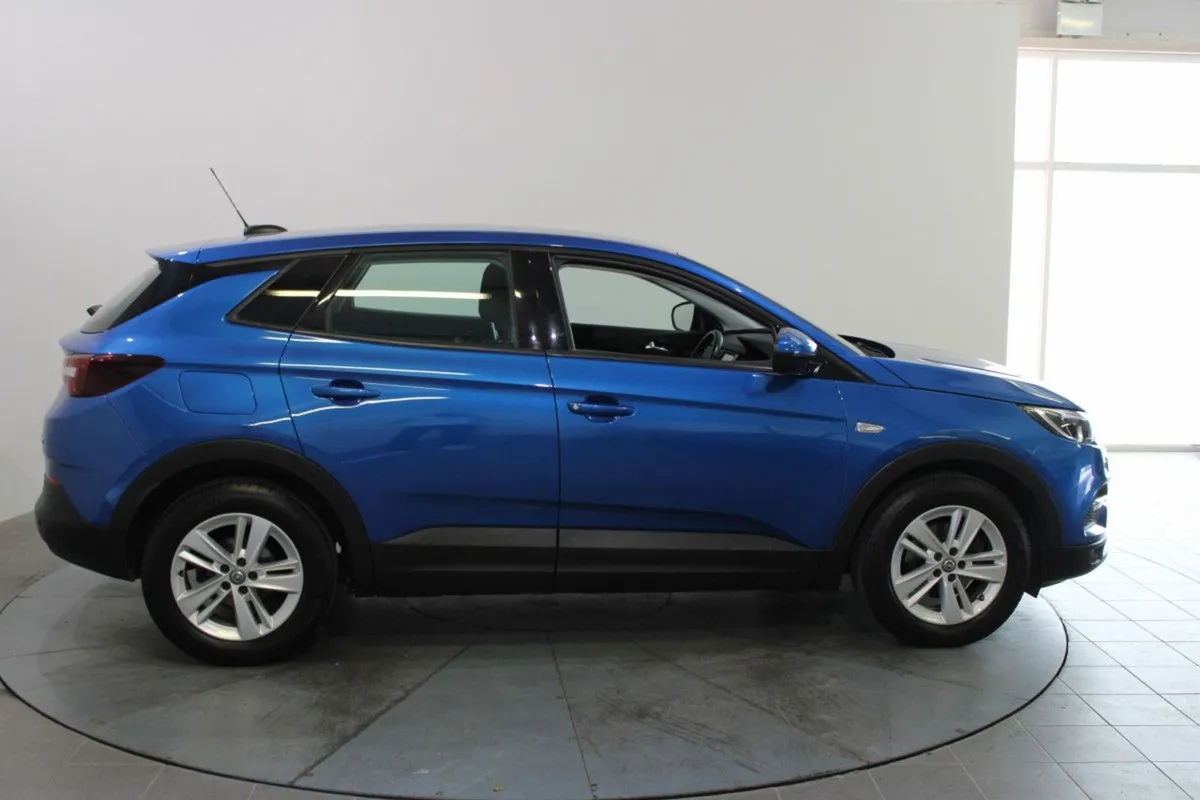 Opel GRANDLAND X 1.6 Turbo D - Image 3