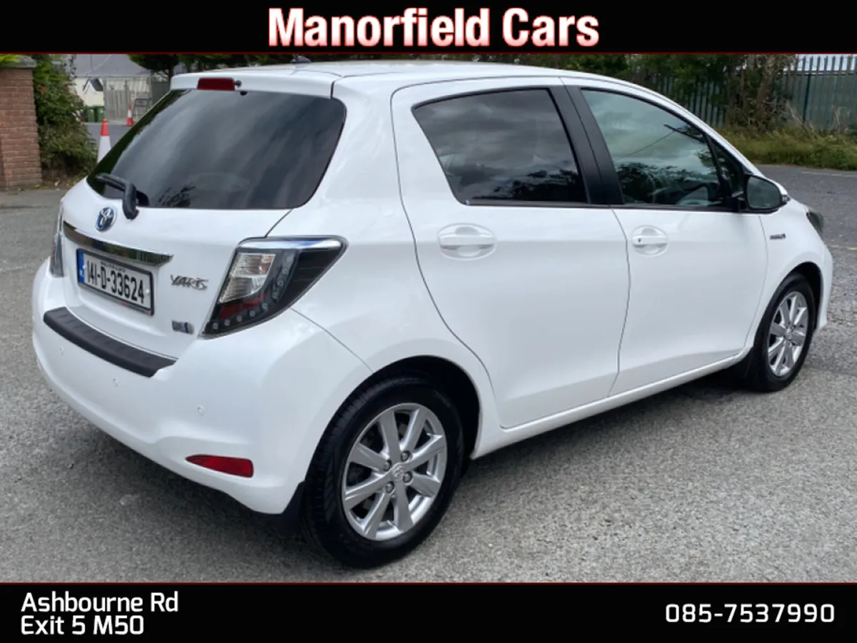 2014 141 Toyota Yaris Icon 1.5 Petrol Hybrid Auto - Image 4