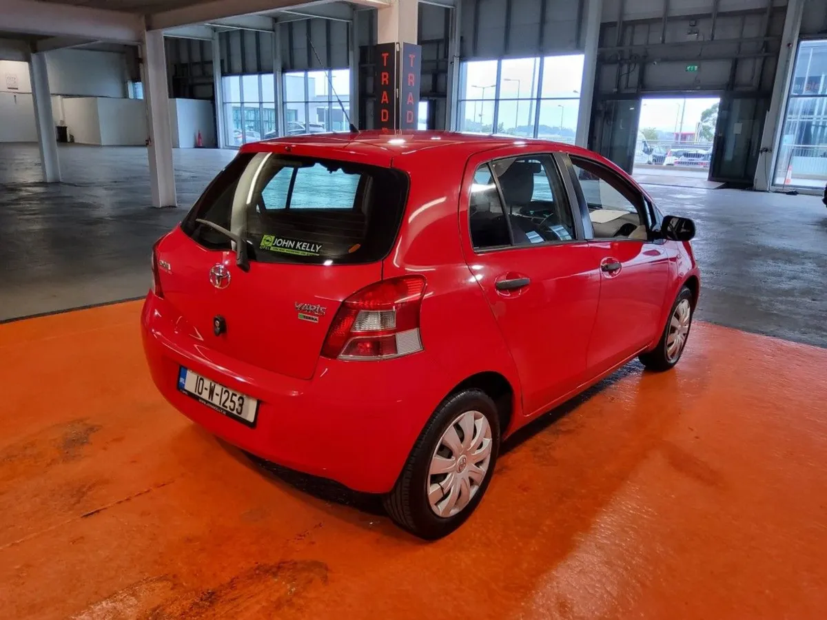 Toyota Yaris 1.0 Vvt-i Terra - Image 3