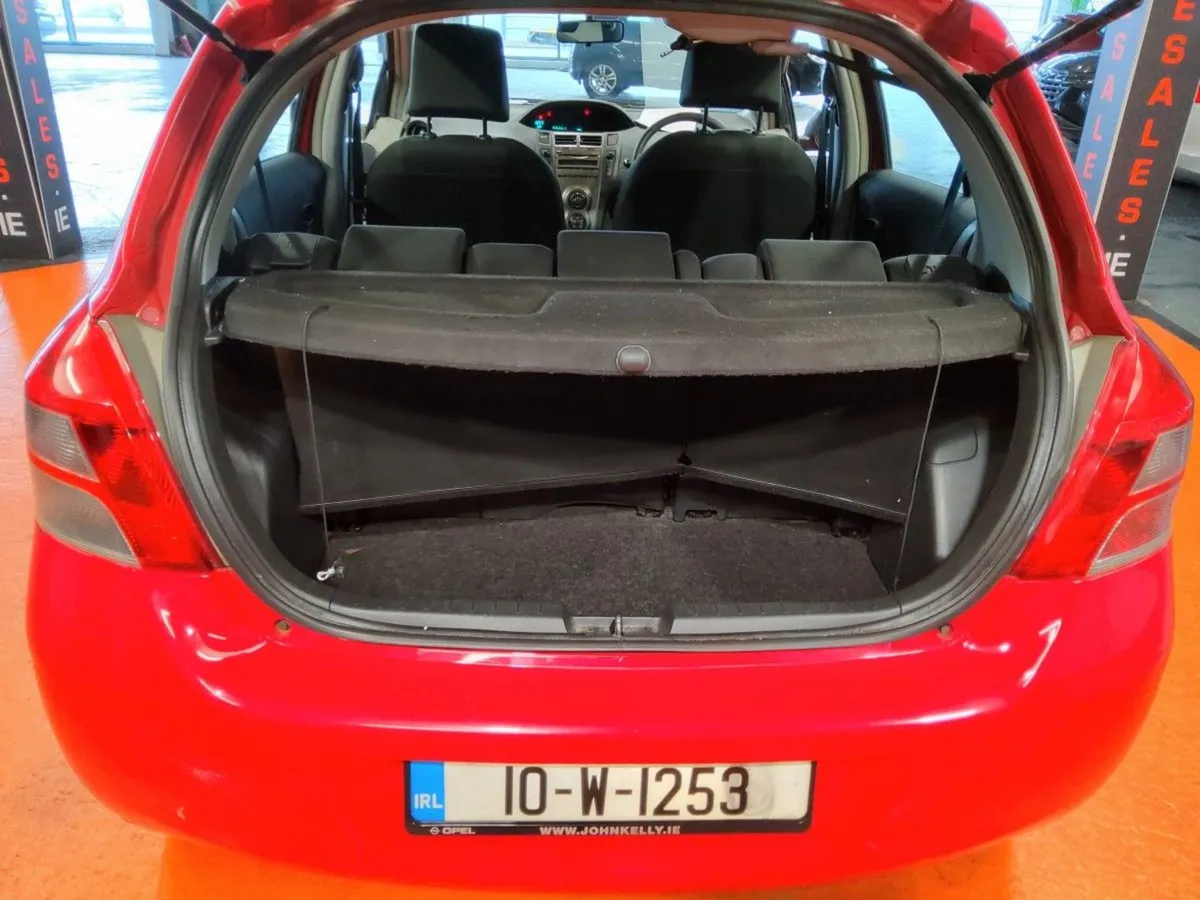 Toyota Yaris 1.0 Vvt-i Terra - Image 4