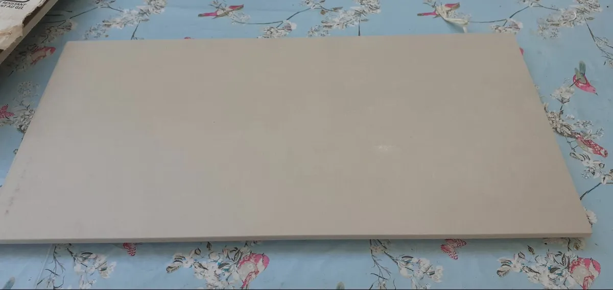 Cream/Ivory Porcelain Tiles - Image 3