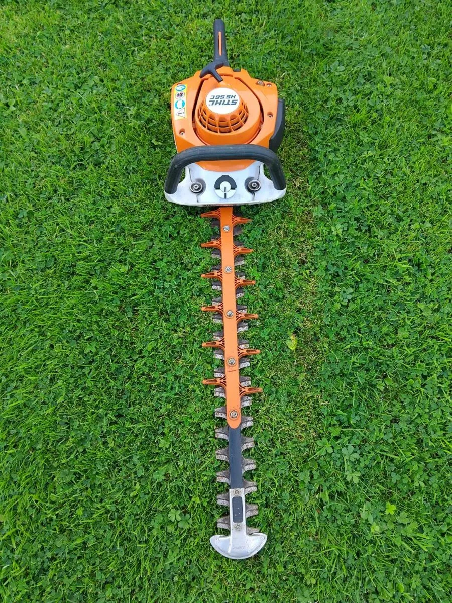 HEDGE TRIMMER - Image 1