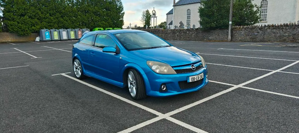Opel Astra OPC - Image 1