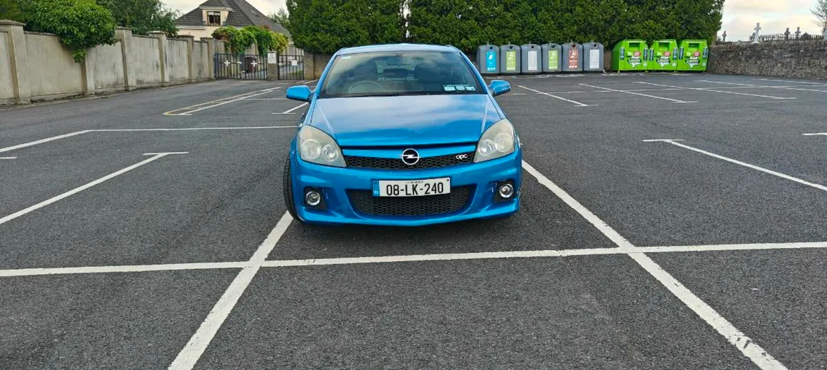 Opel Astra OPC - Image 2