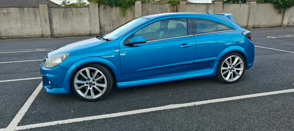 Opel Astra OPC - Image 4