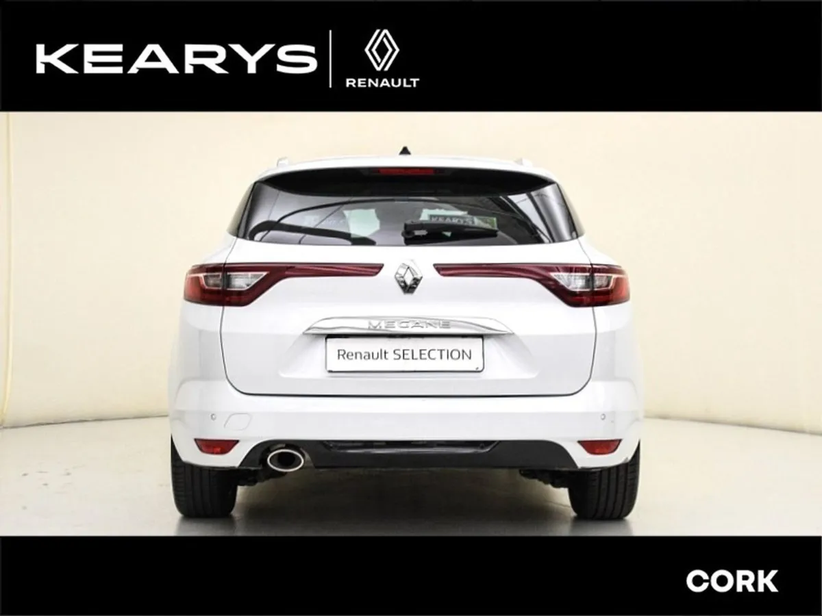 Renault Megane Sport Tourer Iconic TCe 140 GPF My - Image 2