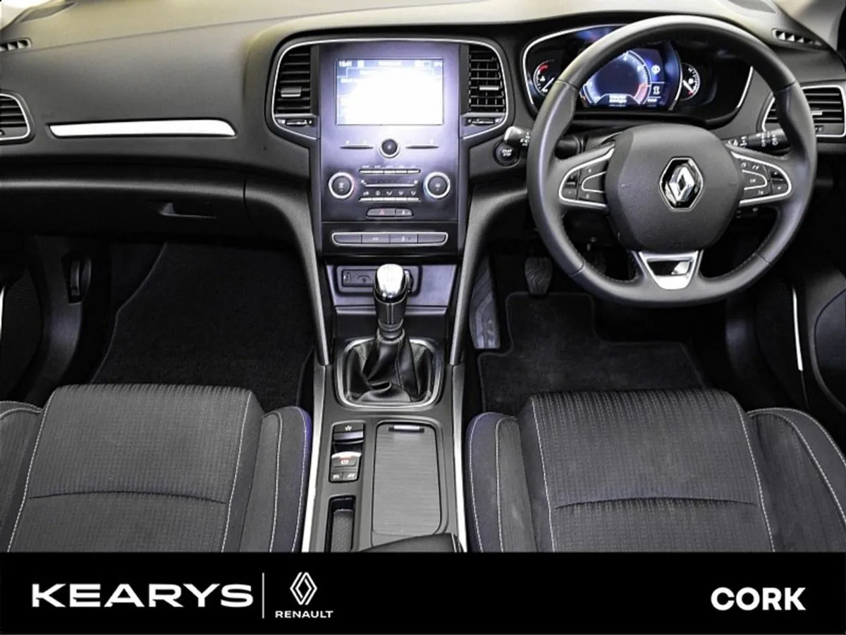 Renault Megane Sport Tourer Iconic TCe 140 GPF My - Image 4