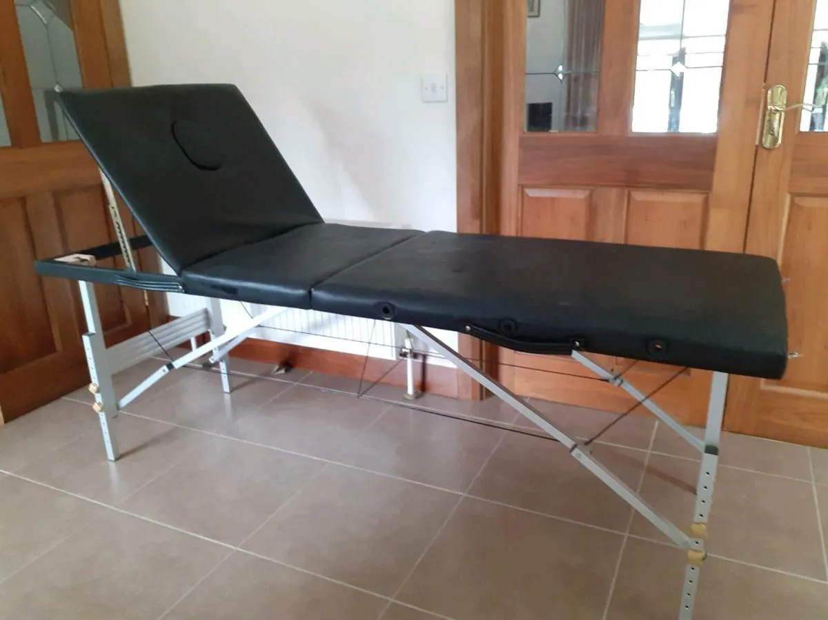 9 Massage/Physio Beds - Image 2