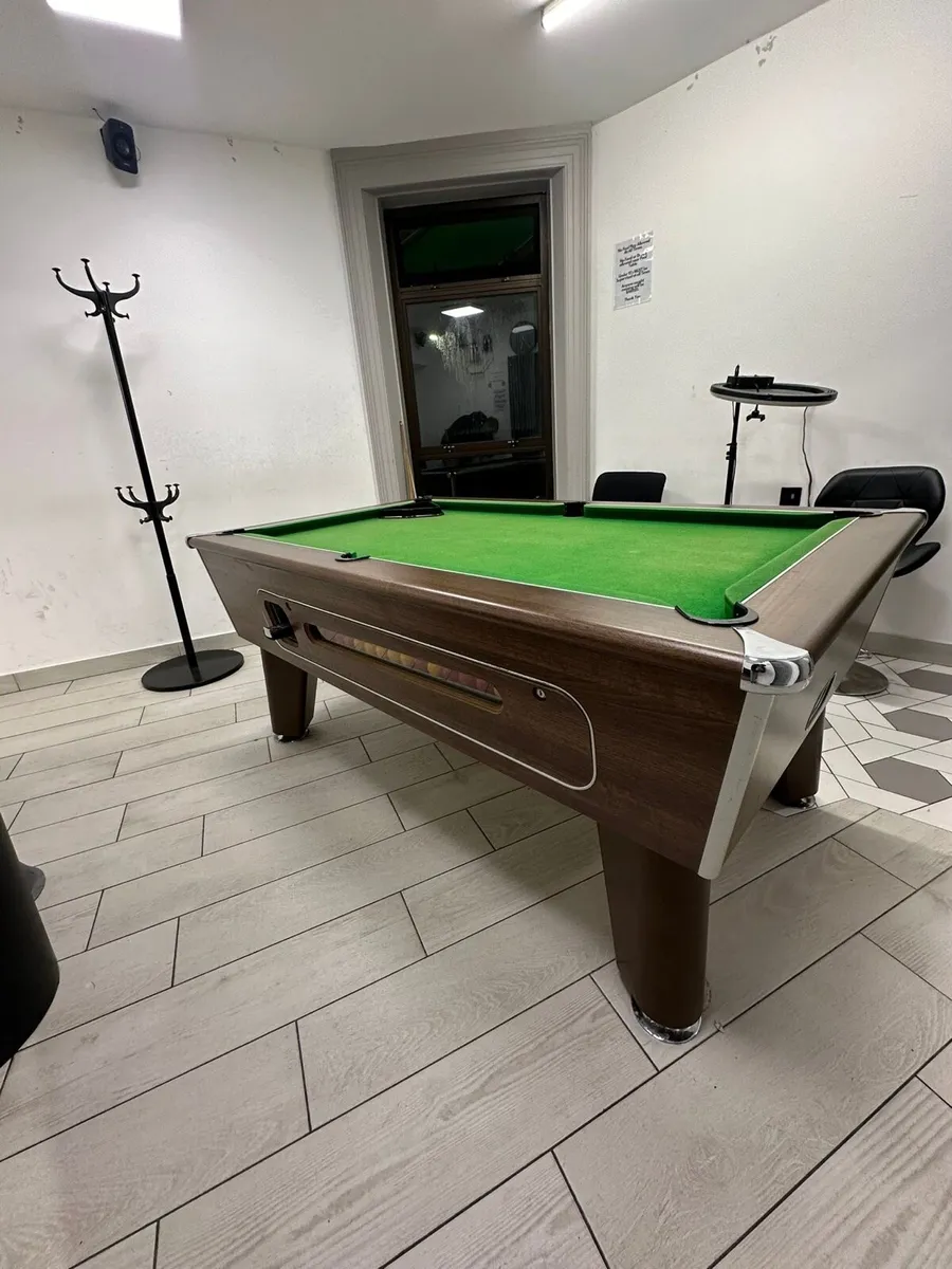 Pool Table - Image 4