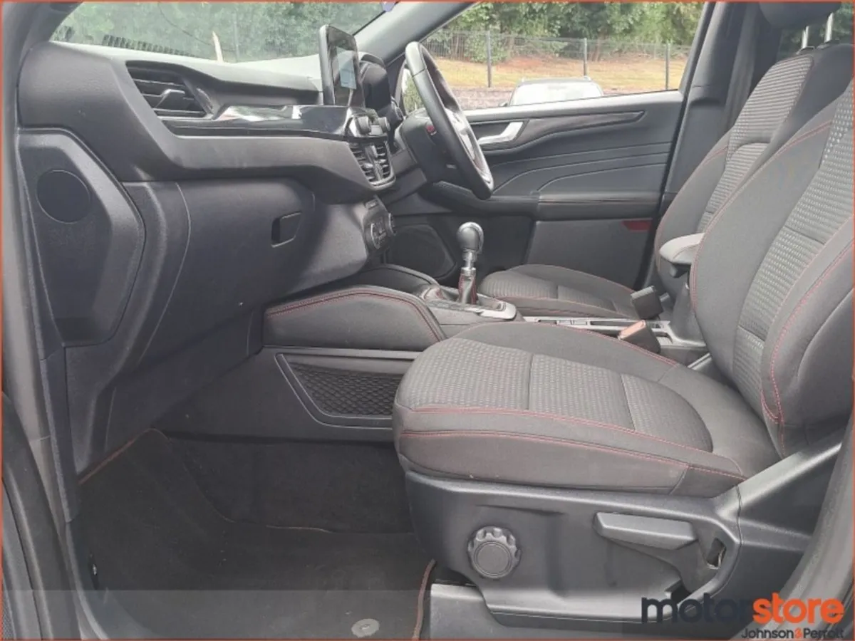 Ford Kuga 1.5 Ecoblue 120PS St-line - Image 4