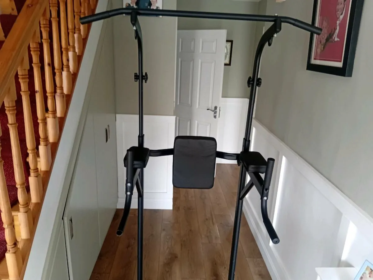 Pull Up Bar Station - Image 2