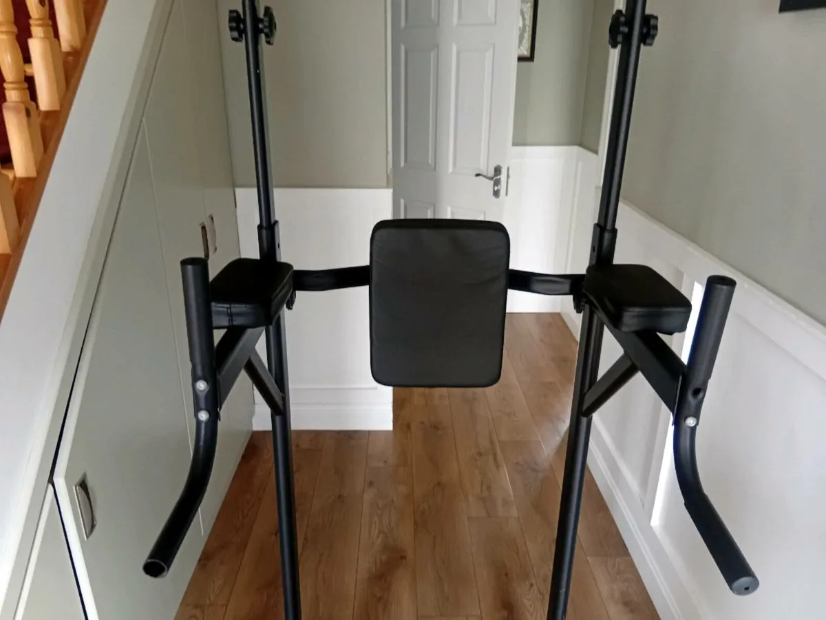 Pull Up Bar Station - Image 3