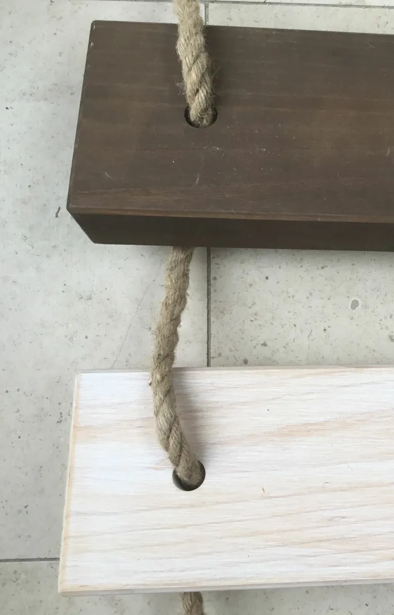 Rope shelf unit - Image 1