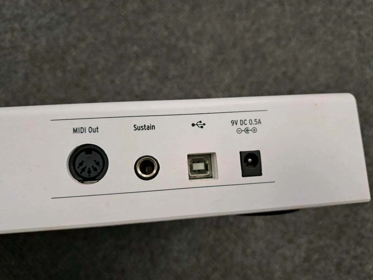 Arturia Keylab 49 Keyboard - Image 4