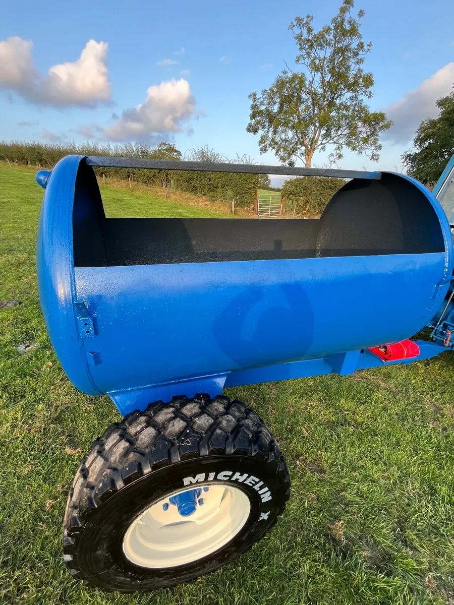 Portable Meal Bin - Image 1