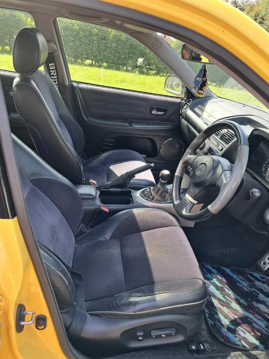 Lexus IS 2001 - Image 3