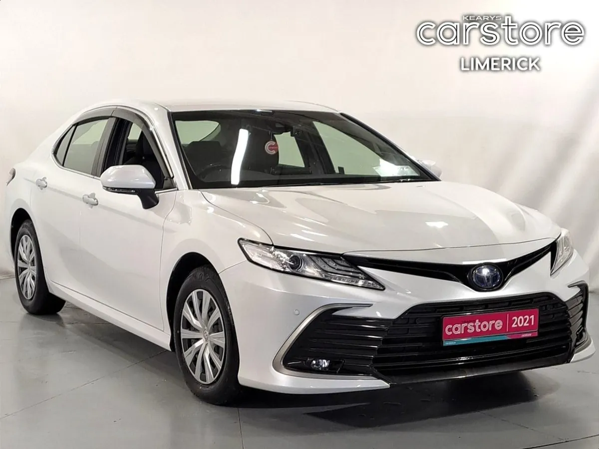 Toyota Camry 2.5 Hybrid Auto - Image 1