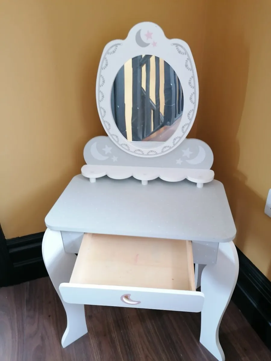 Dressing table - Image 2
