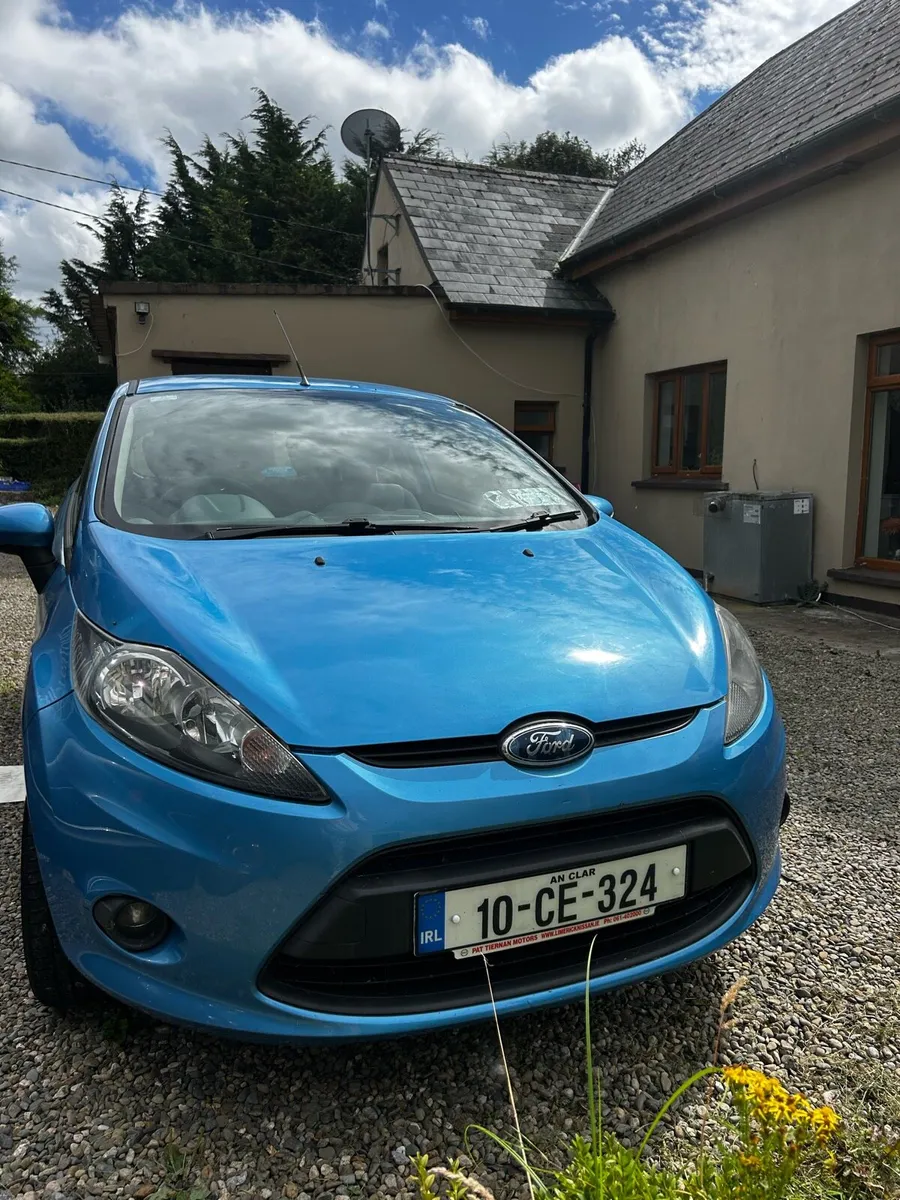 2010 Ford Fiesta Automatic - Image 1