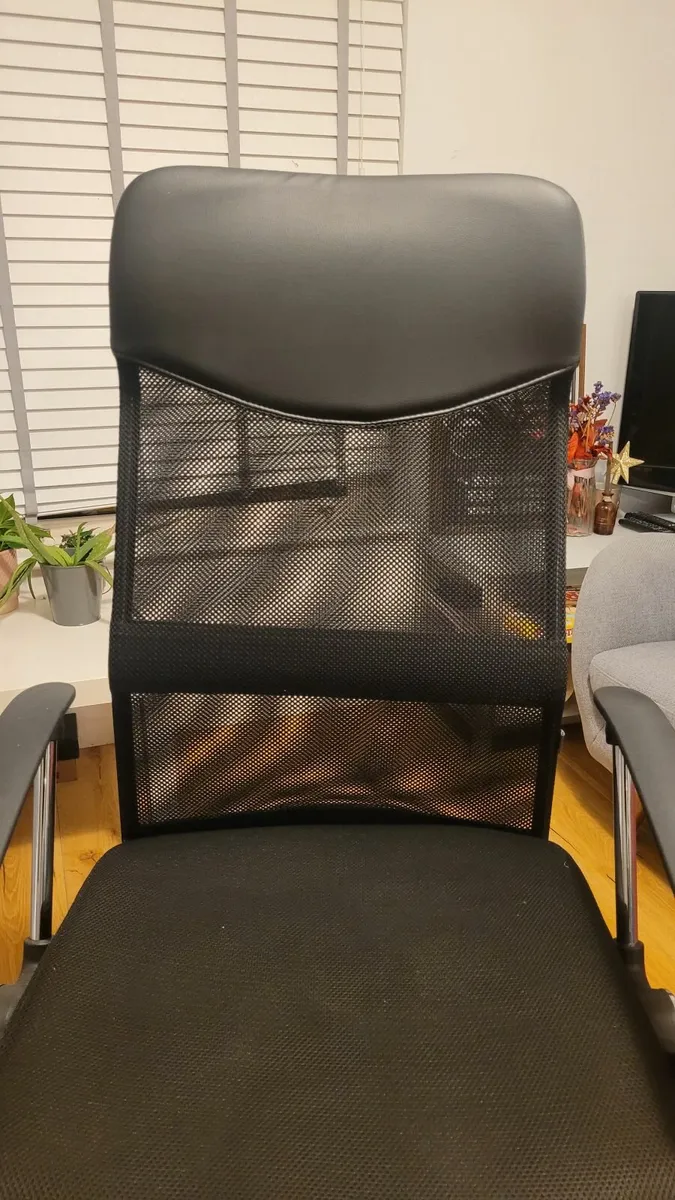 Ergonomic Office Chair - Image 3