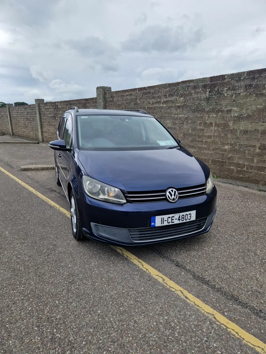 11 Touran Automatic 140kms - Image 2