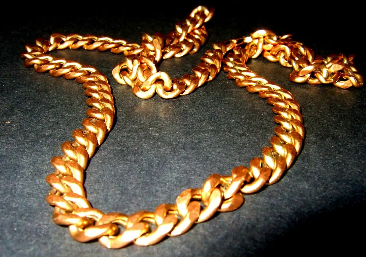 Vintage Substantial 20" 9ct Neck Chain - Image 1