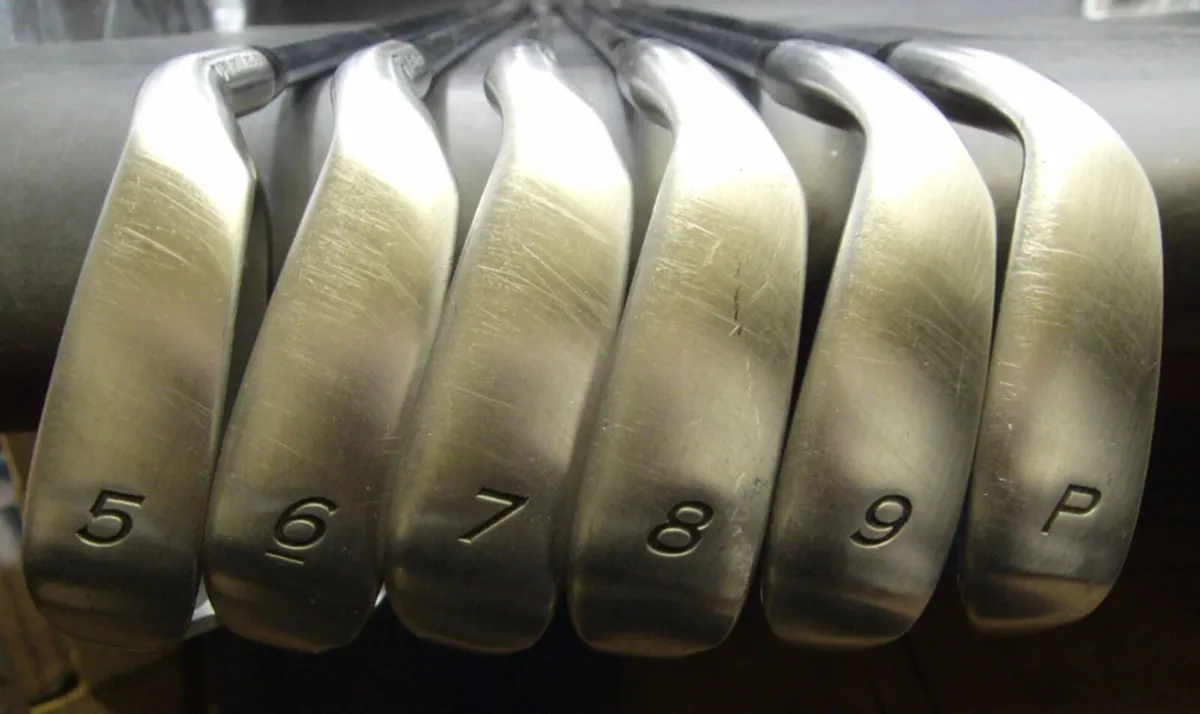 TaylorMade R360 XD Irons 5-PW Steel Great Conditio - Image 2