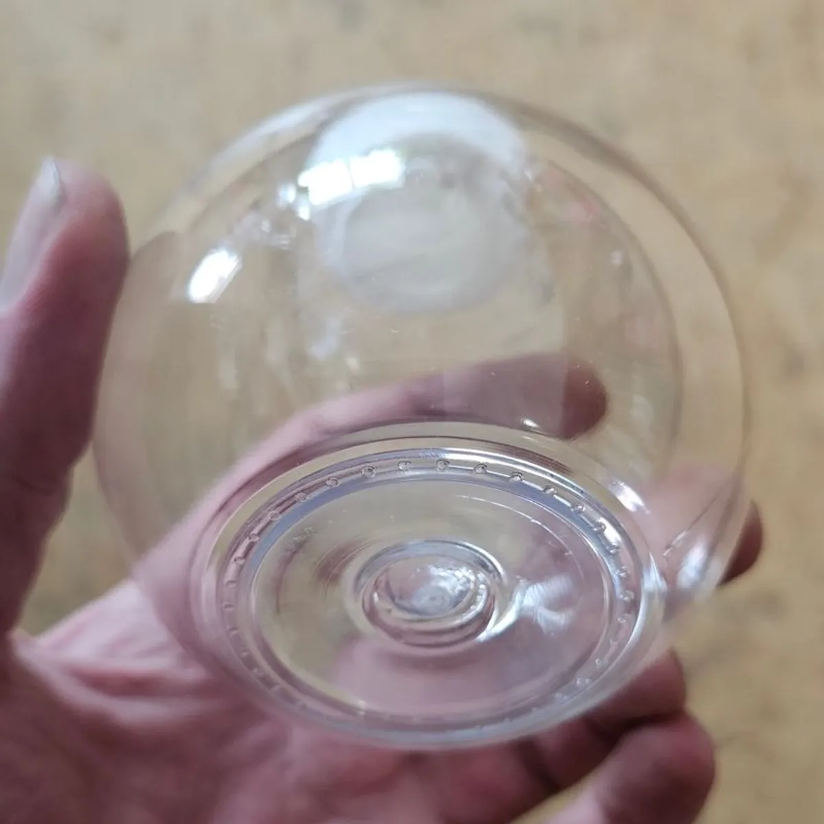 Brand new plastic bottles with separate lids - Image 2