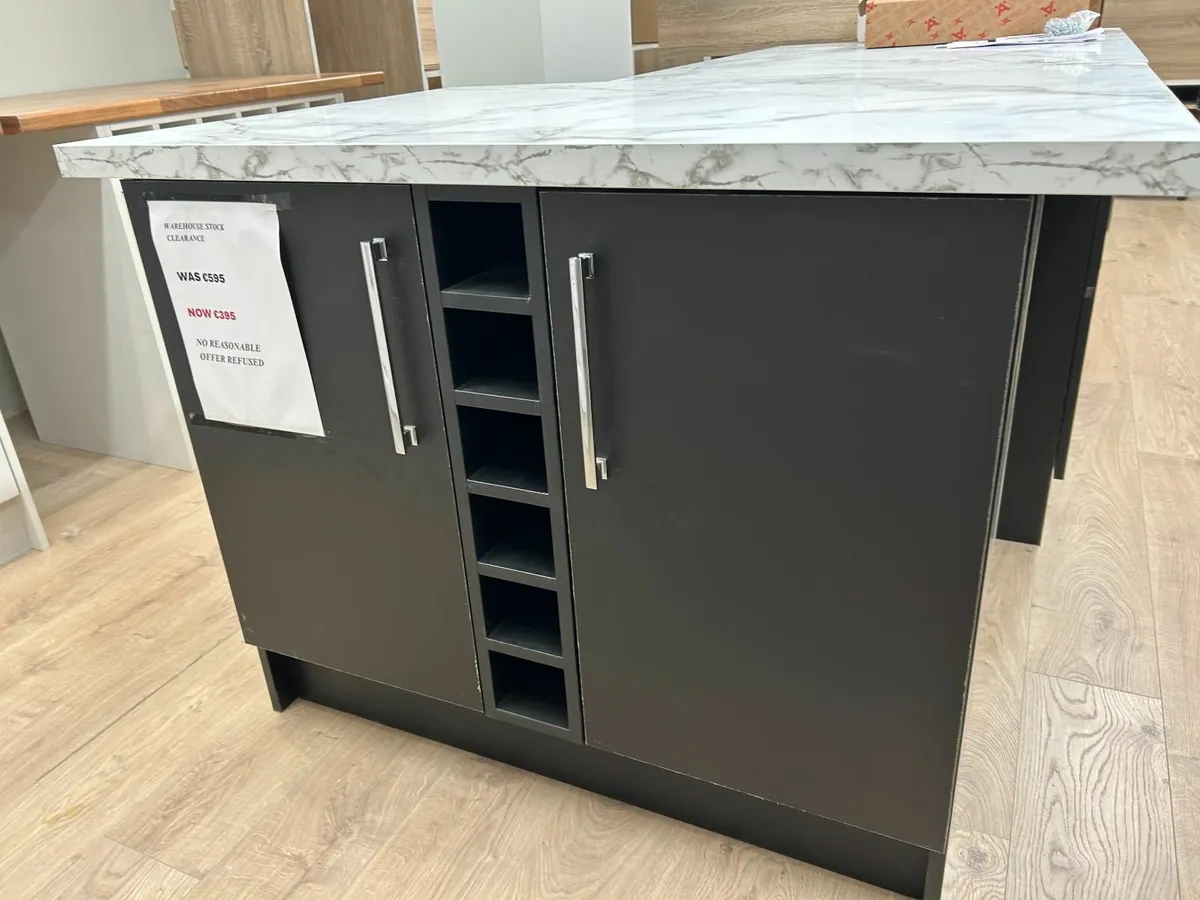 Kitchen Islands - Image 1