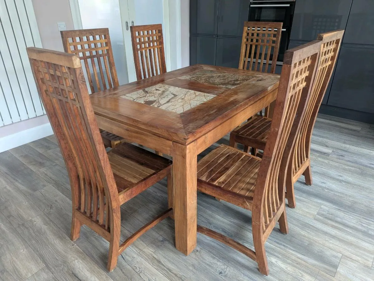 Kitchen Table and chairs - Image 1