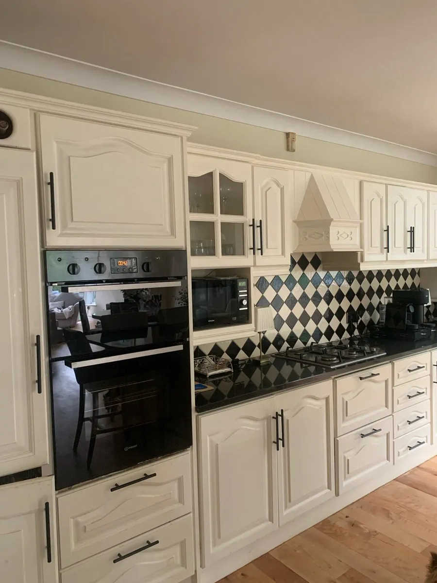Kitchen press doors - Image 3