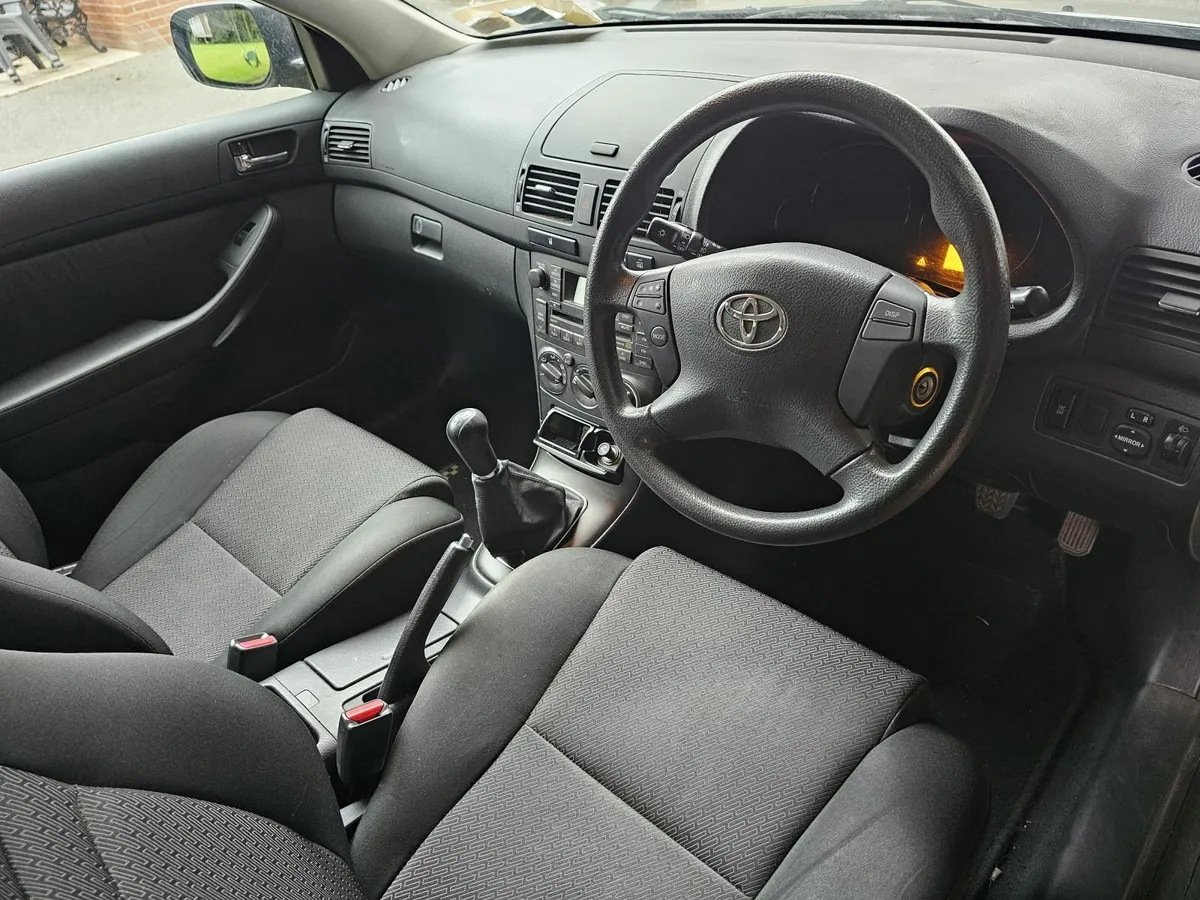 Toyota Avensis 2008 - Image 3
