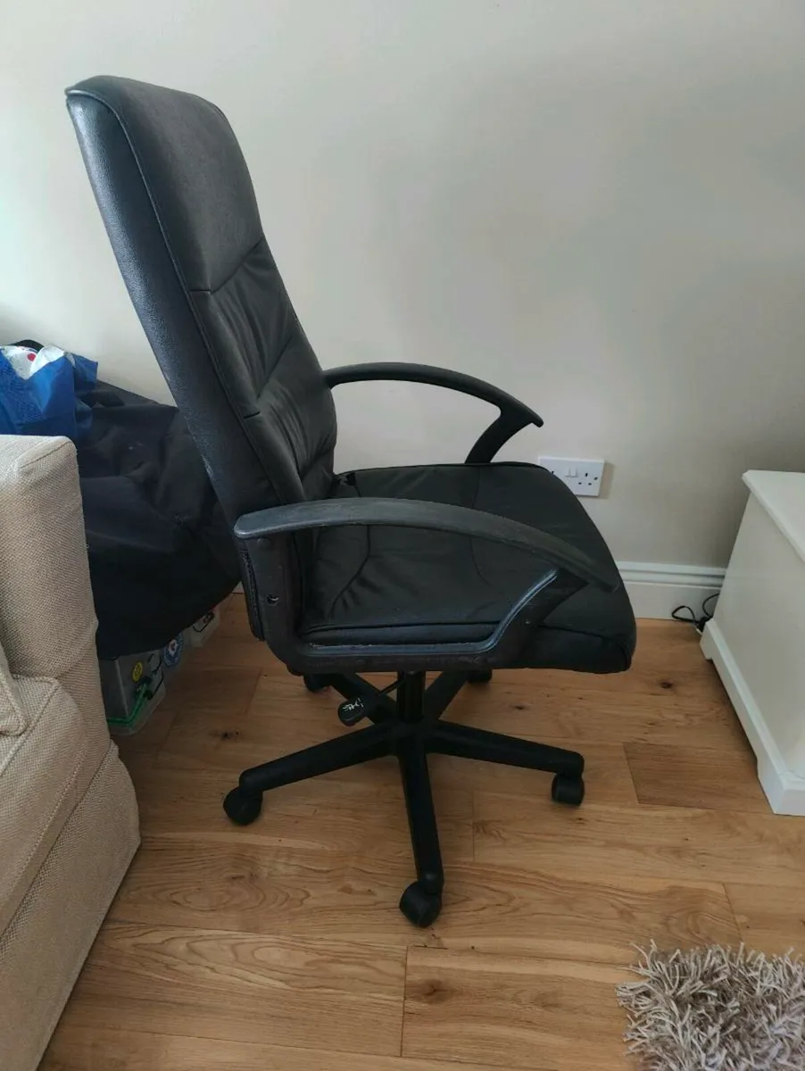 Adjustable Office chairs - Image 2