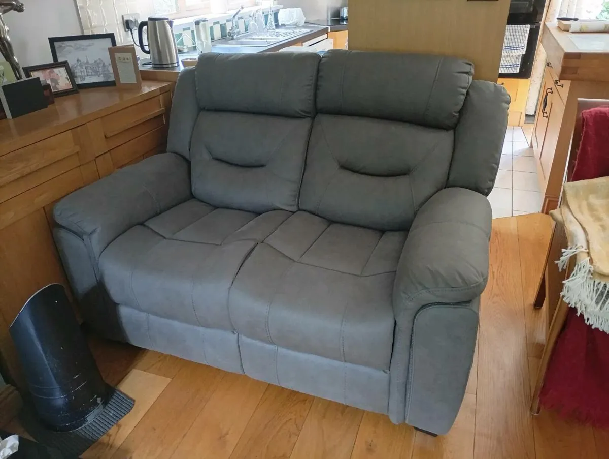 3 & 2 settee sofa combo - Image 2