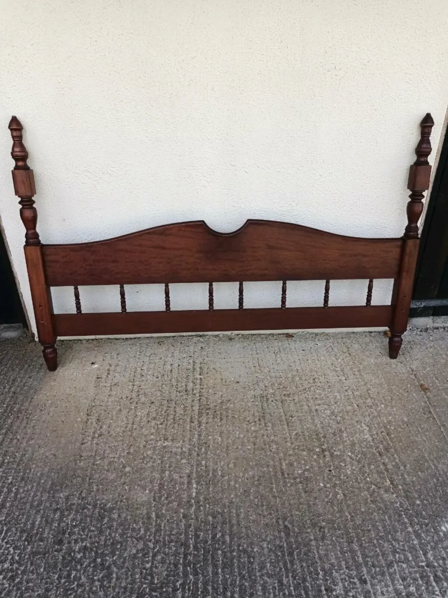 Bedroom furniture - Image 2